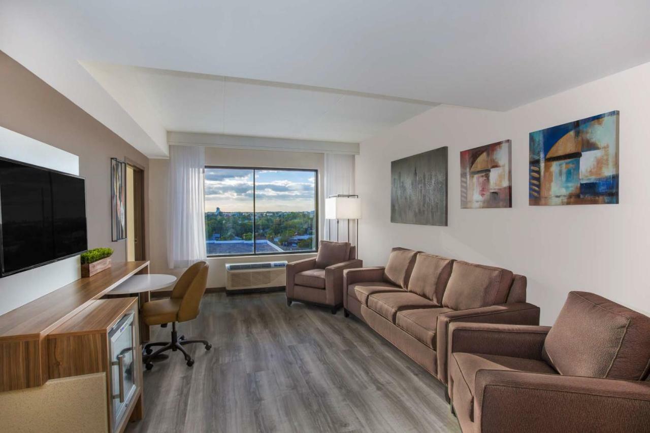 Отель Wyndham Garden Ft Lauderdale Airport & Cruise Port Дания-Бич Экстерьер фото