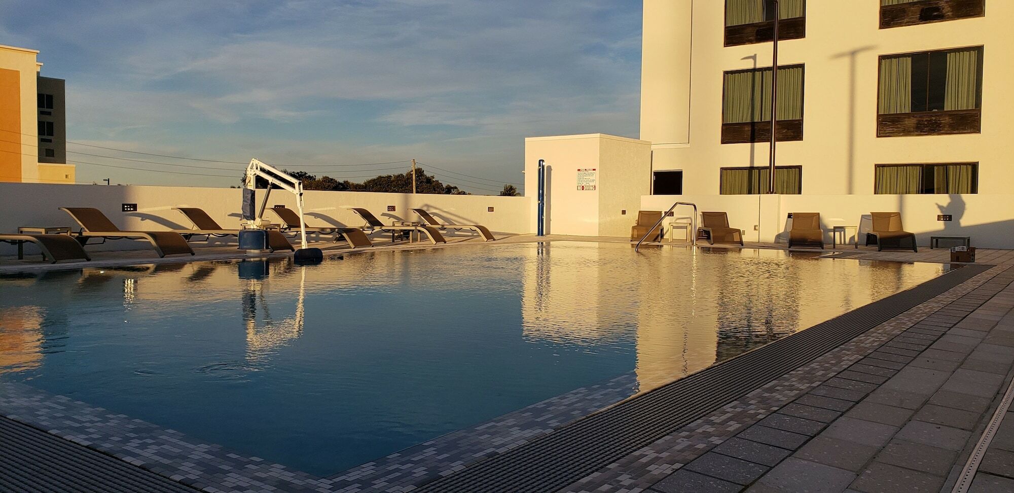 Отель Wyndham Garden Ft Lauderdale Airport & Cruise Port Дания-Бич Экстерьер фото