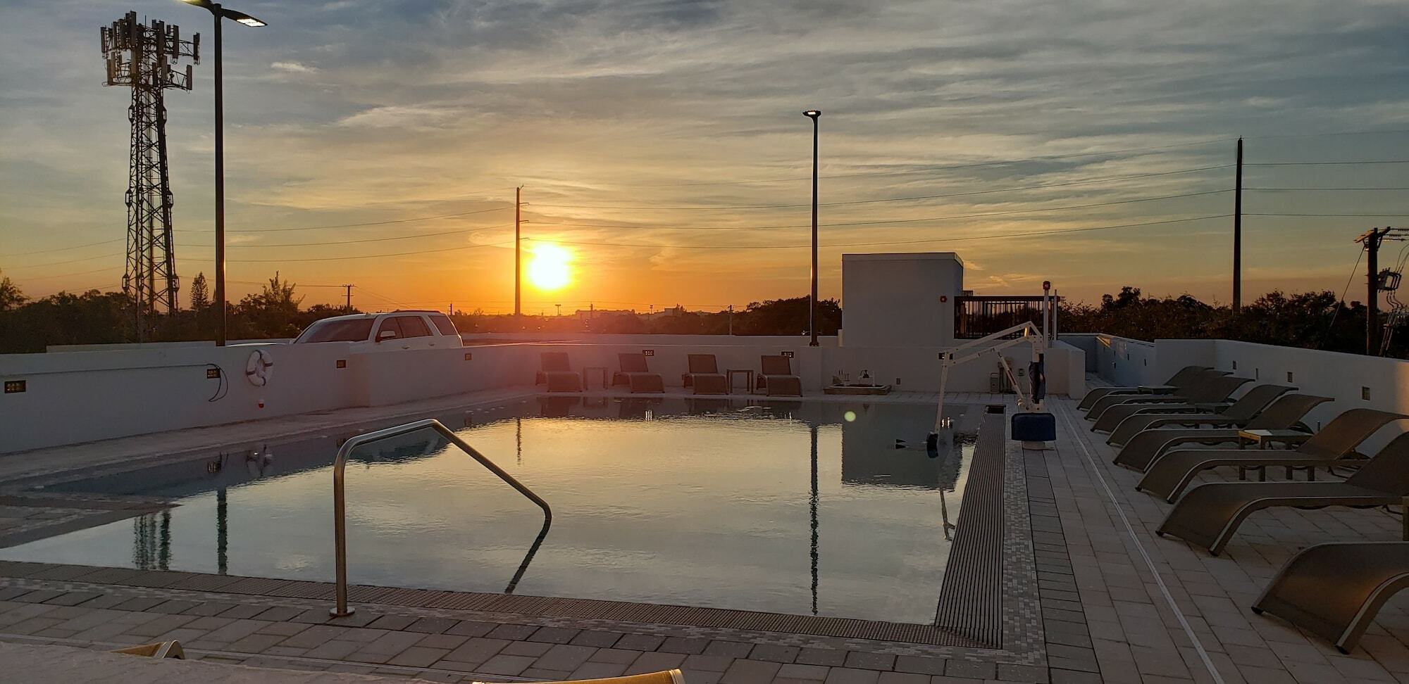 Отель Wyndham Garden Ft Lauderdale Airport & Cruise Port Дания-Бич Экстерьер фото